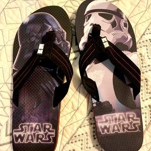 Star Wars flip flops new not worn